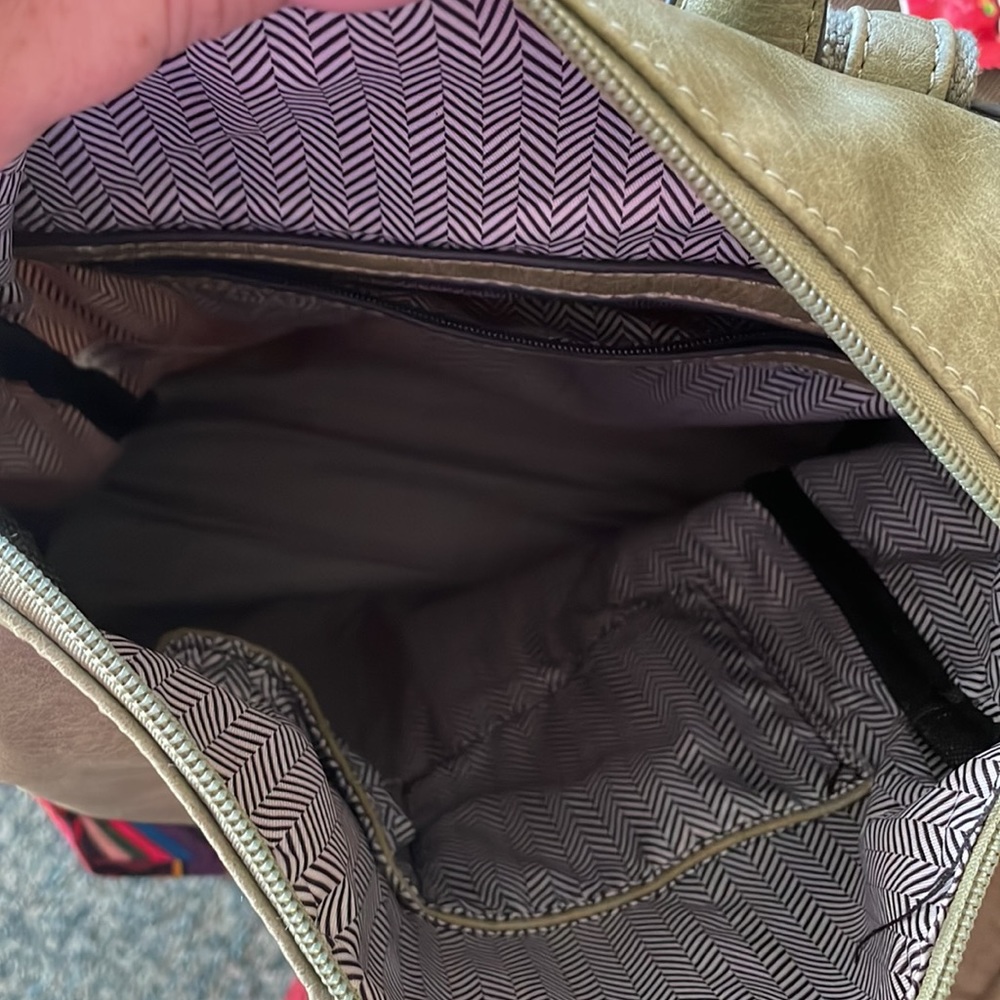 Purse - Picture 2 of 8